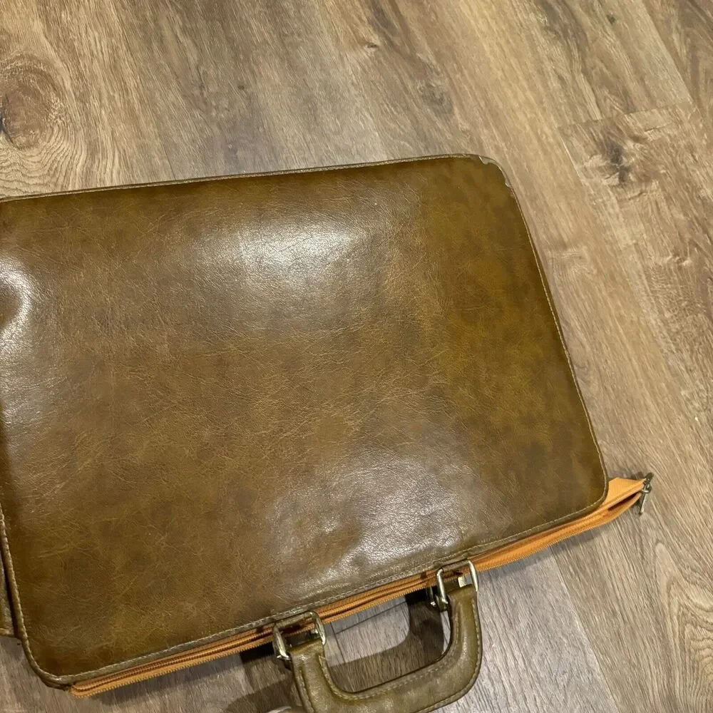 VTG Omega Briefcase Legal Binder Document Holder Brown Gold Accents Handles -BUB